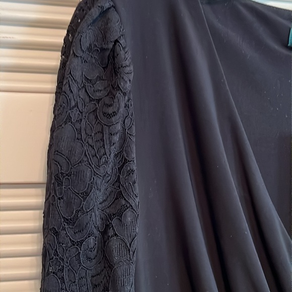 LAUREN RALPH LAREN Lace Sleeved Surplice  (Overlapping  V Neck) Dress - Picture 3 of 6